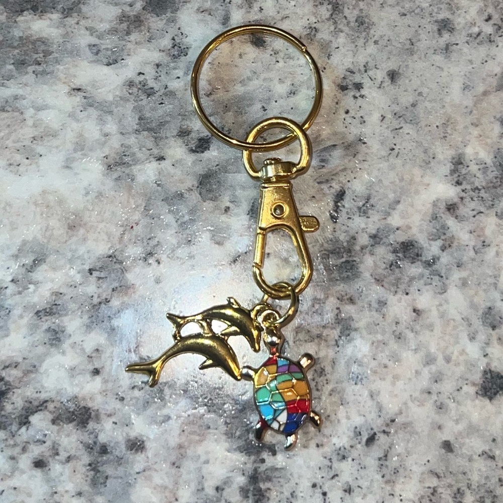 BRAND NEW Rainbow Turtle & Dolphin Keychain